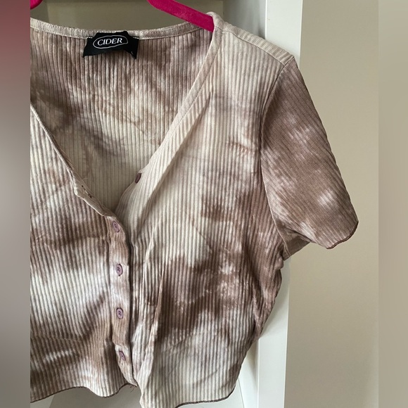 Cider Ribbed 90s Button Front Baby Tee - Picture 3 of 4